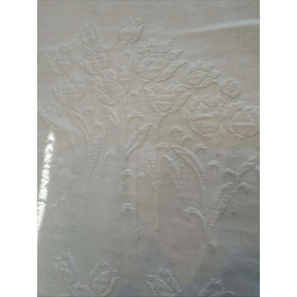 Stunning vintage Cloth tablecloth embossed With Tulips No Stains 6ft X 6ft‎